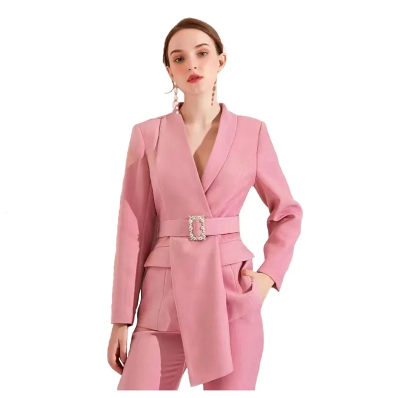 Slim Fit Suit Set - Damski Zestaw Garniturowy: Elegancki, Dopasowany, Różowy,